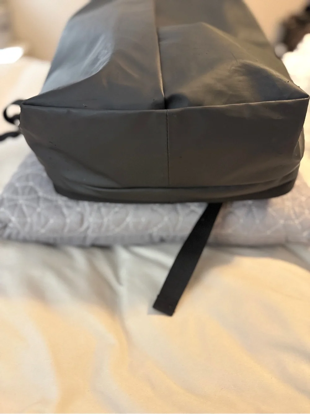Cote & Ciel Sormonne Obsidian Black backpack